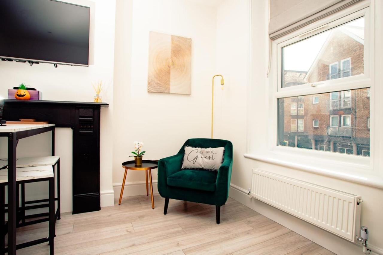 Modern 3 And 2 Bedroom Apartment In Maida Vale Londyn Zewnętrze zdjęcie
